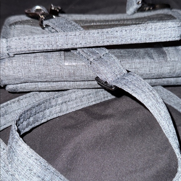 🛍️ Lug Crossbody Phone Wallet & Wristlet 🛍️ - Picture 10 of 10